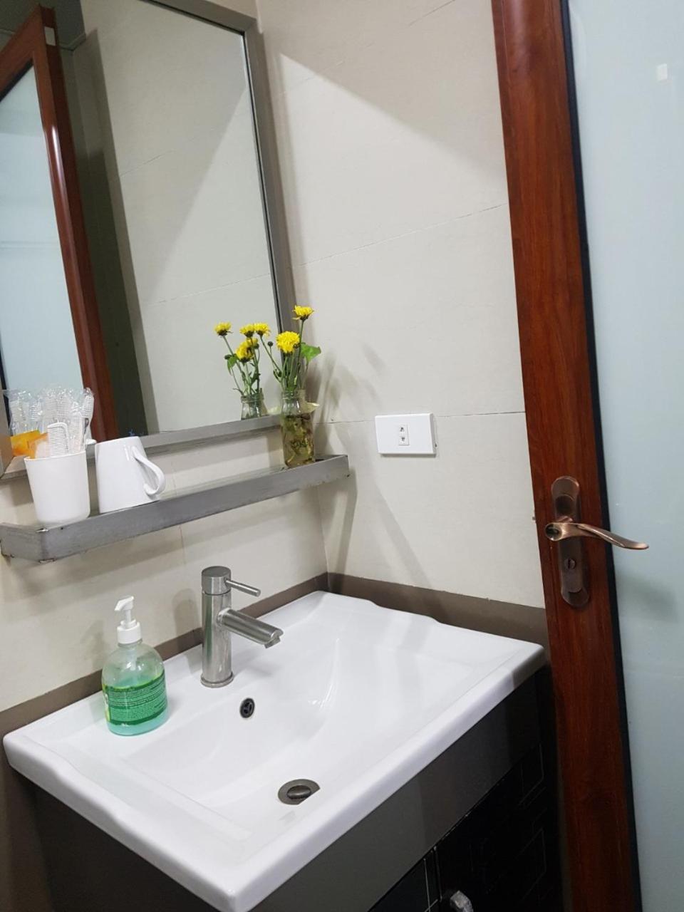 Nyt Home Giang Vo Hanoi Eksteriør bilde